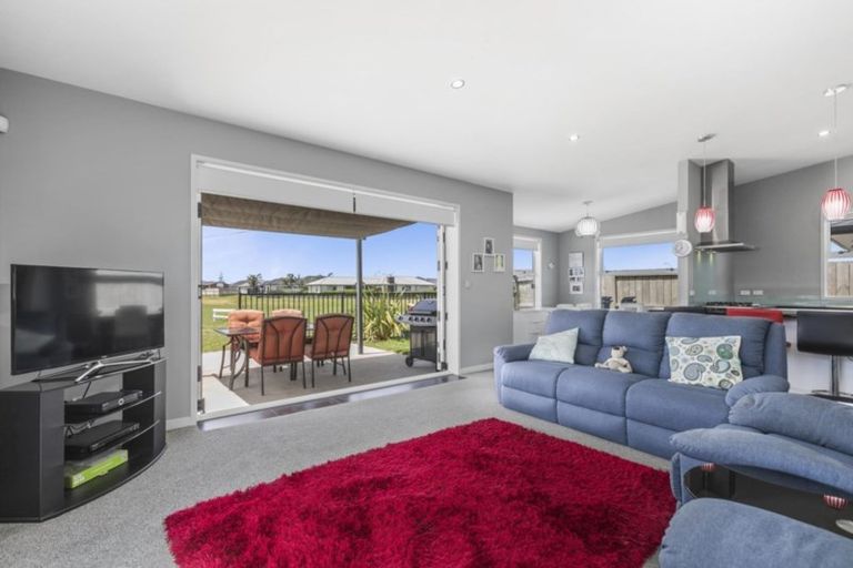 Photo of property in 16 Manuka Street, Papamoa Beach, Papamoa, 3118
