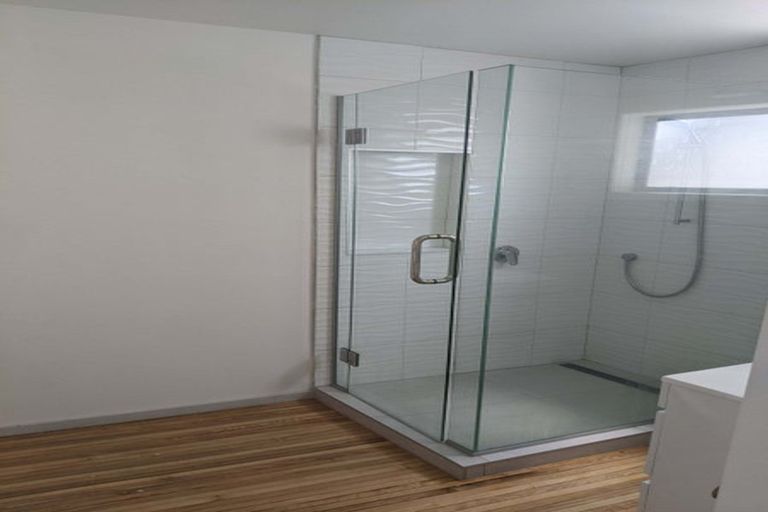 Photo of property in 19a Raroa Place, Pukerua Bay, 5026