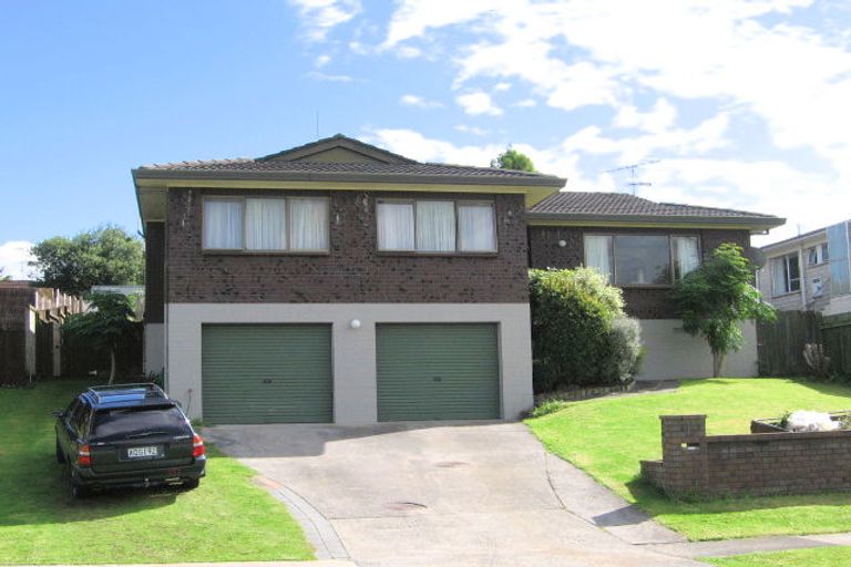 Photo of property in 17 Imogene Way, Half Moon Bay, Auckland, 2012