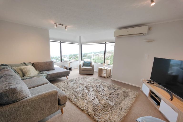 Photo of property in 8a Wattle Grove, Maungaraki, Lower Hutt, 5010