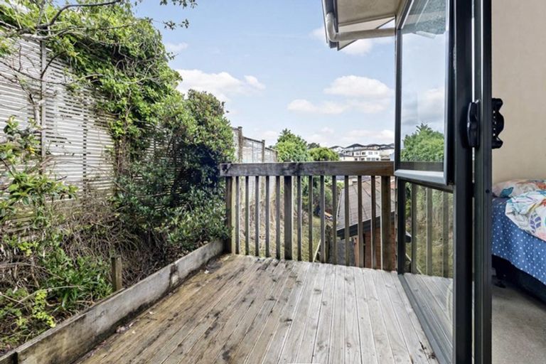 Photo of property in 14 Virginia Street, Henderson, Auckland, 0612