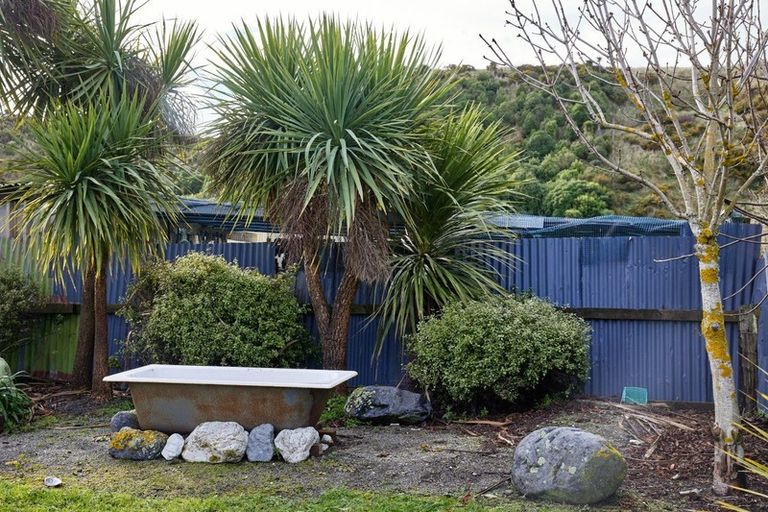 Photo of property in 19 South Bay Parade, South Bay, Kaikoura, 7300