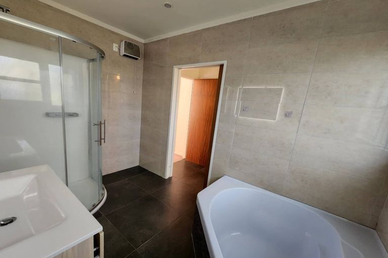 Photo of property in 16 City View Grove, Harbour View, Lower Hutt, 5010