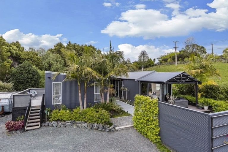 Photo of property in 30 Muncaster Road, Snells Beach, 0920