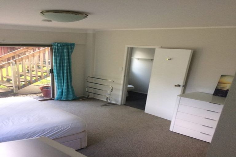 Photo of property in 3/1 Gulf Crest, Bucklands Beach, Auckland, 2012