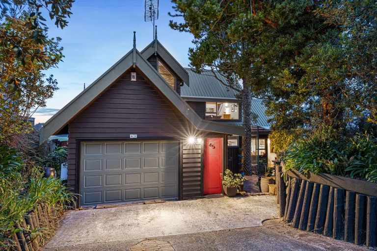 Photo of property in 45 Hillcrest Road, Hatfields Beach, Orewa, 0931