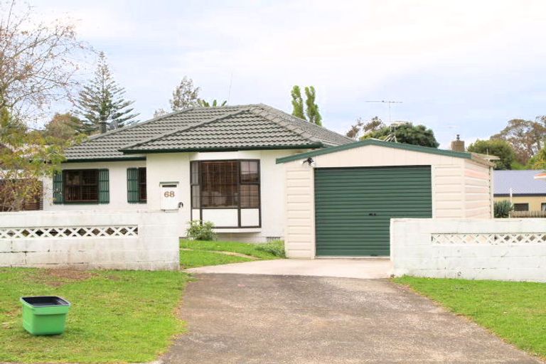 Photo of property in 68a Howe Street, Howick, Auckland, 2014