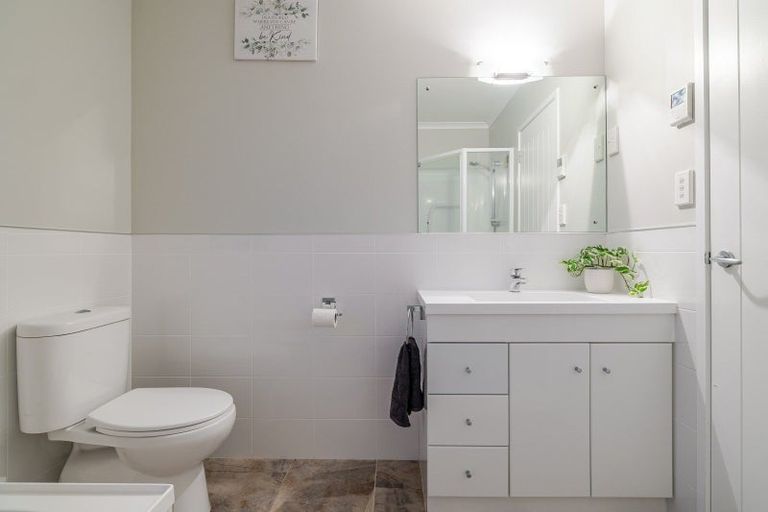 Photo of property in 19 Meridian Grove, Kelvin Grove, Palmerston North, 4414