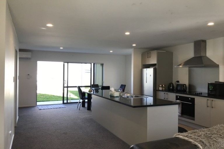 Photo of property in 38 Hollowout Street, Takanini, 2112