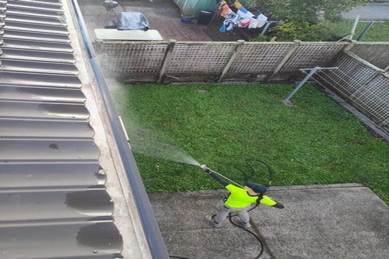 Photo of property in 3 Butia Avenue, Henderson, Auckland, 0612