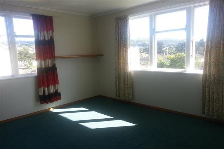 Photo of property in 5-7 Hazard Grove, Cannons Creek, Porirua, 5024