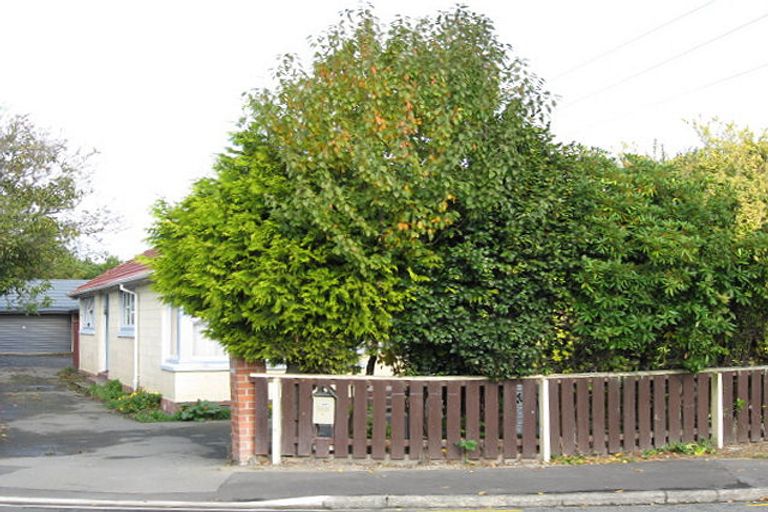 Photo of property in 117 Sawyers Arms Road, Northcote, Christchurch, 8052