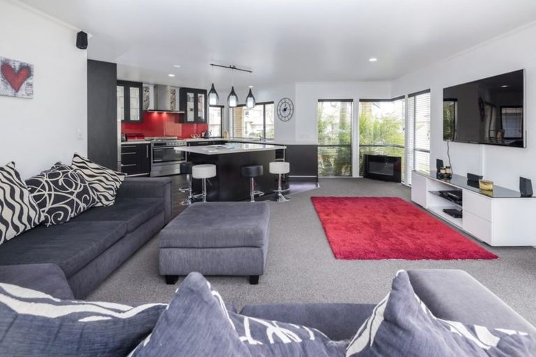 Photo of property in 4 Emyvalie Place, Dannemora, Auckland, 2016