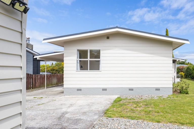 Photo of property in 73 Brandon Street, Featherston, 5710