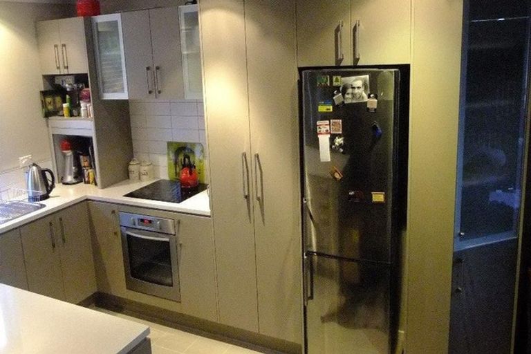 Photo of property in 13 Nimstedt Avenue, Oteha, Auckland, 0632