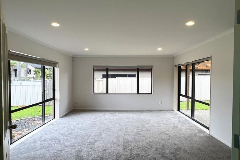 Photo of property in 64 Matarangi Road, East Tamaki, Auckland, 2013