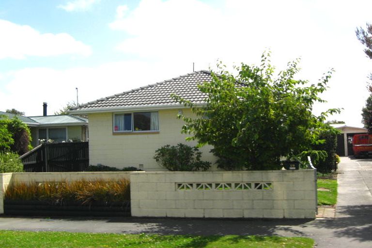 Photo of property in 19 Stanton Crescent, Hoon Hay, Christchurch, 8025
