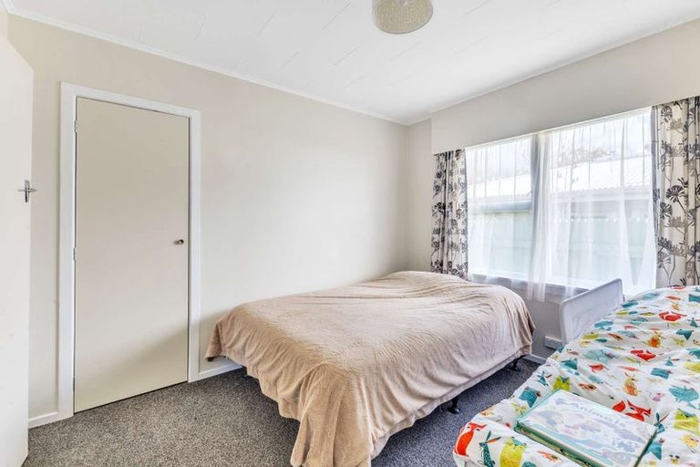 Photo of property in 193 Omata Road, Blagdon, New Plymouth, 4310