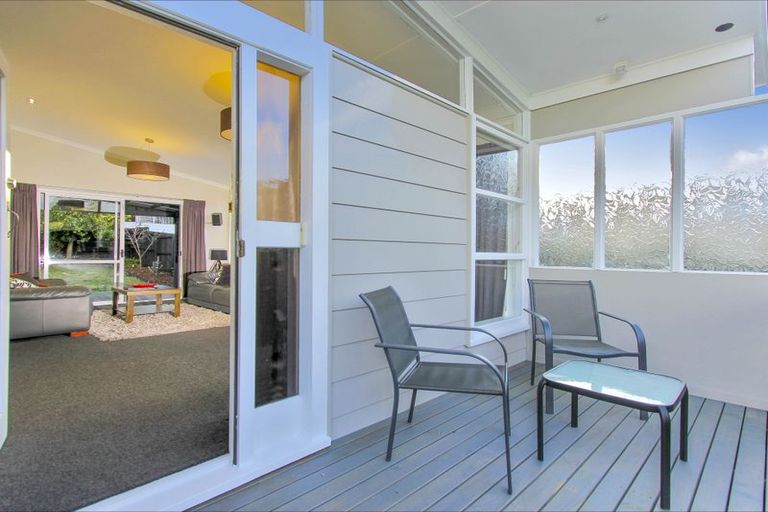 Photo of property in 11 Allington Road, Massey, Auckland, 0614