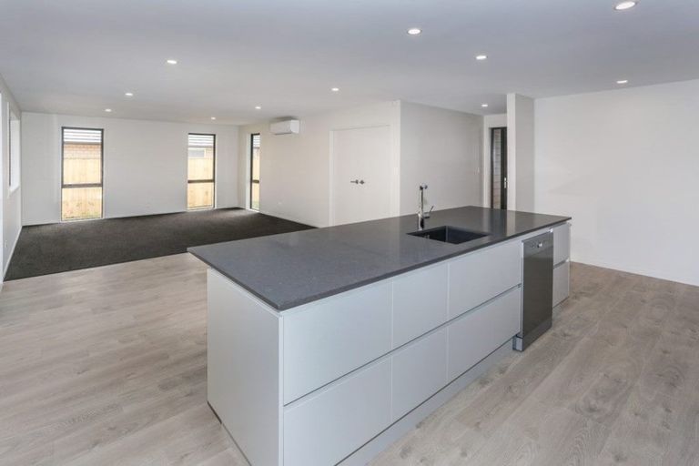 Photo of property in 10 Gibboney Place, Pokeno, 2402