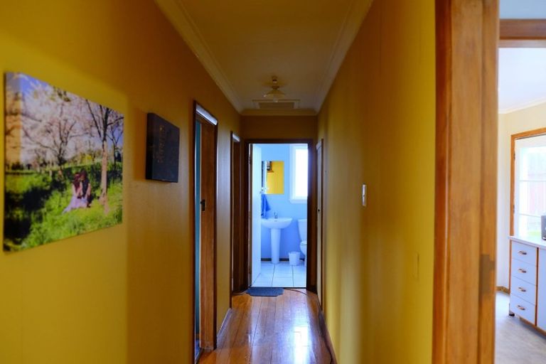 Photo of property in 9 Bell Street, Tawa, Wellington, 5028