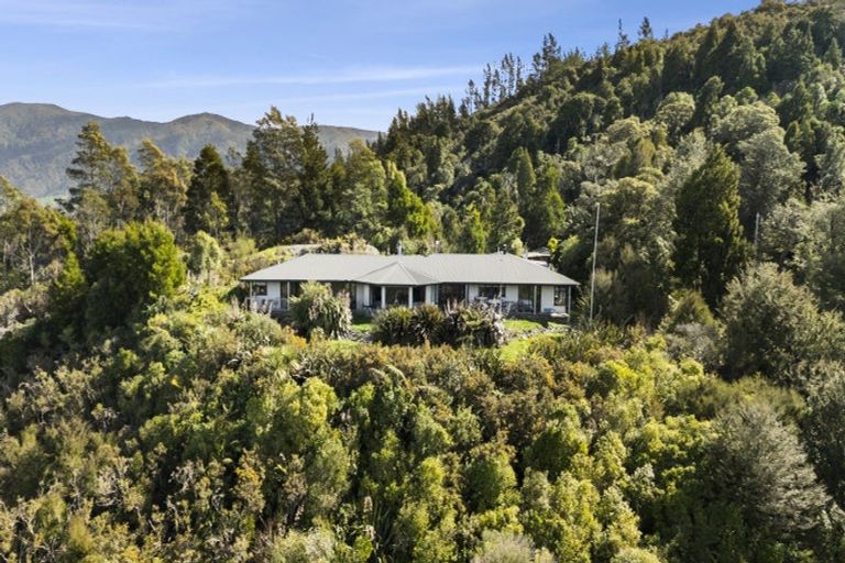 Photo of property in Song Of The Tui, 270 Mackay Pass Road, Rockville, Collingwood, 7073