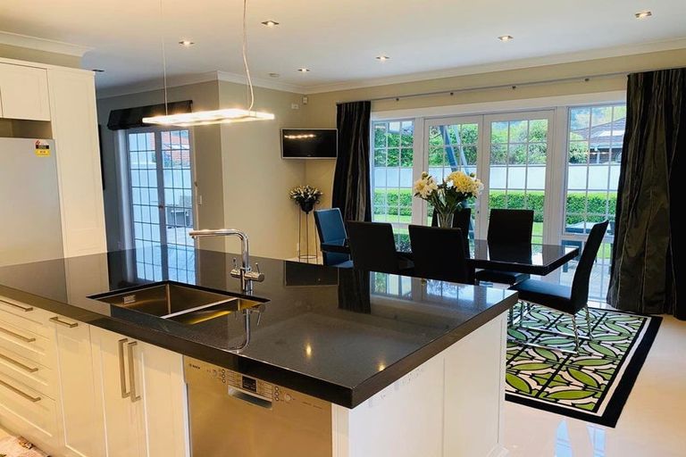 Photo of property in 2 Blundell Way, Heretaunga, Upper Hutt, 5018