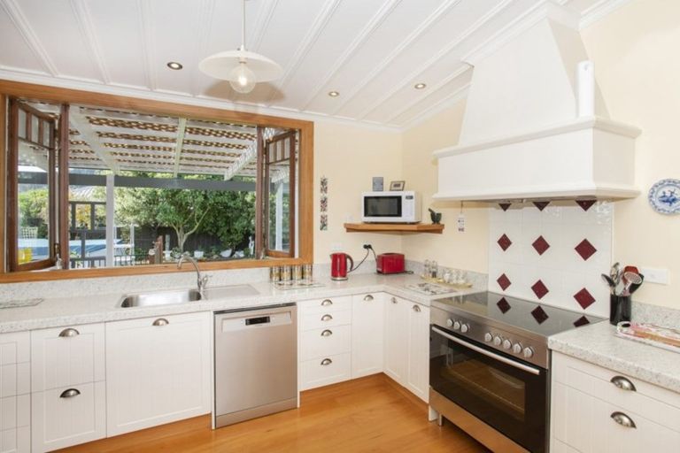 Photo of property in 81 Stout Street, Whataupoko, Gisborne, 4010