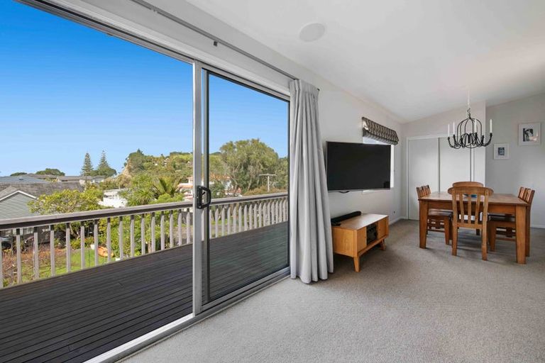 Photo of property in 71 Mckenzie Avenue, Arkles Bay, Whangaparaoa, 0932