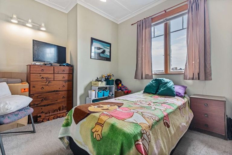 Photo of property in 5 Collingwood Road, Waiuku, 2123