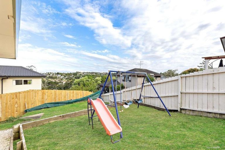 Photo of property in 1/42 Noeleen Street, Glenfield, Auckland, 0629