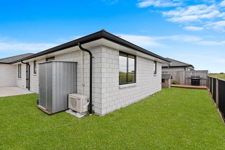Photo of property in 59 Harding Drive, Papamoa Beach, Papamoa, 3118