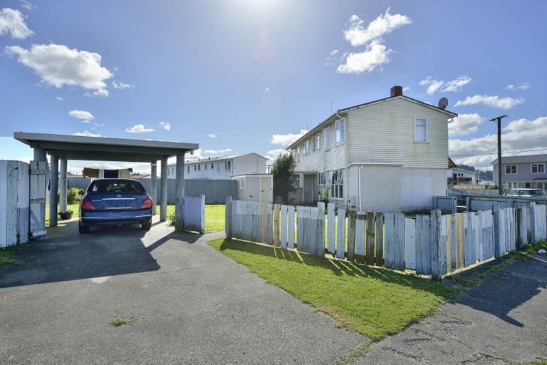 Photo of property in 1 Oxford Street, Kaiti, Gisborne, 4010