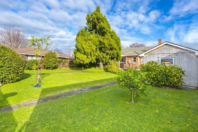 Photo of property in 70 Pine Avenue, Ebdentown, Upper Hutt, 5018
