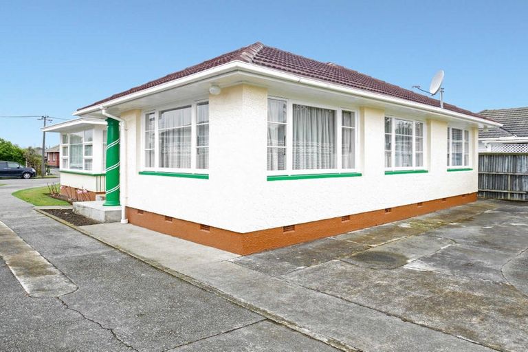 Photo of property in 8 Moreland Avenue, Papanui, Christchurch, 8053