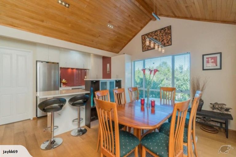 Photo of property in 21 Chieftain Rise, Goodwood Heights, Auckland, 2105