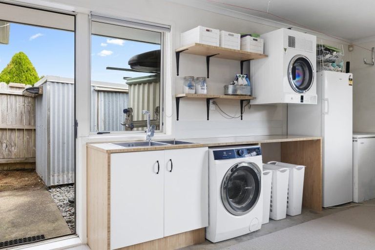 Photo of property in 35 Isabella Drive, Pukekohe, 2120