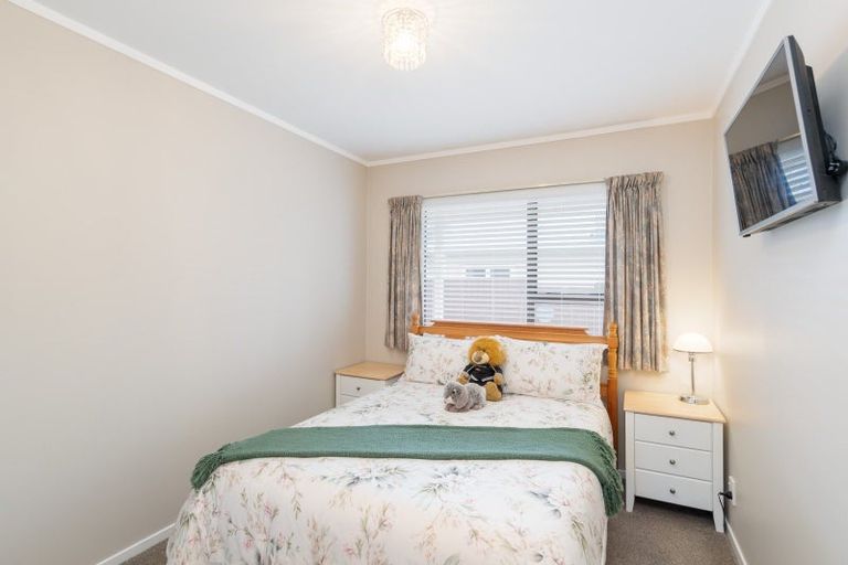Photo of property in 9a Korau Grove, Stokes Valley, Lower Hutt, 5019
