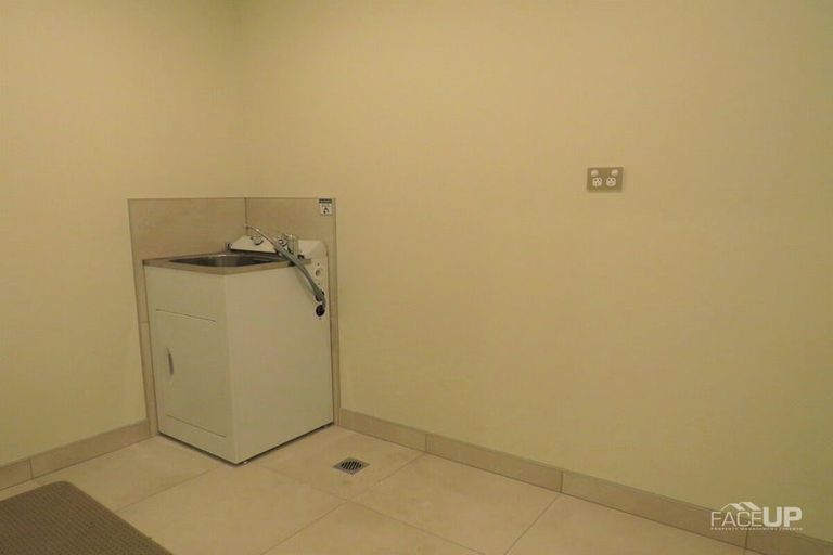 Photo of property in 465 Hobsonville Road, Hobsonville, Auckland, 0616