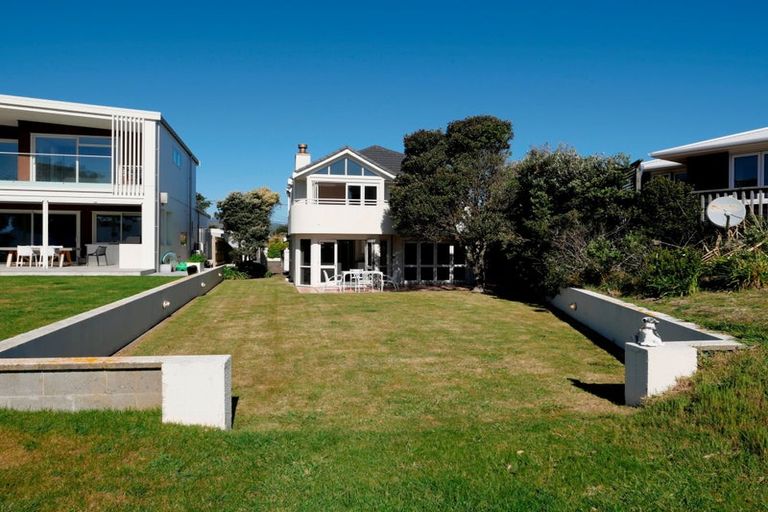 Photo of property in 99b Manly Street, Paraparaumu Beach, Paraparaumu, 5032