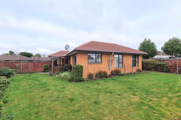 Photo of property in 19 Dumfries Drive, Hei Hei, Christchurch, 8042