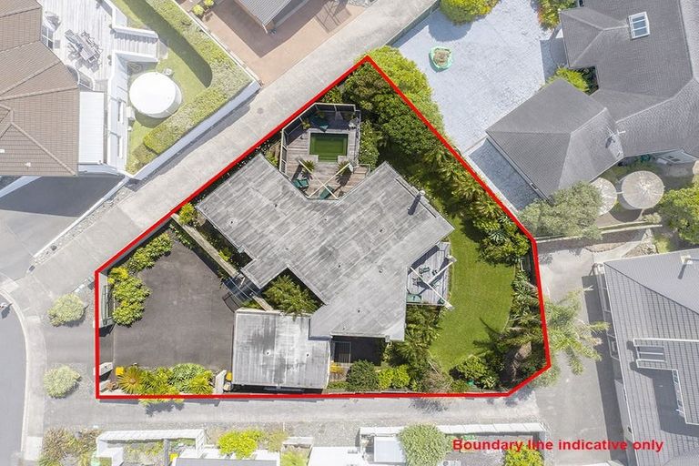 Photo of property in 12 Pacific Parade, Army Bay, Whangaparaoa, 0930