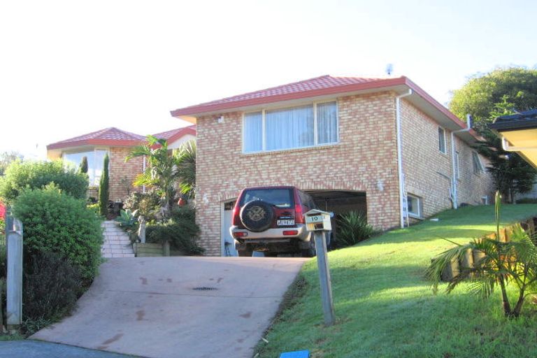 Photo of property in 10 Atlantic Place, Goodwood Heights, Auckland, 2105