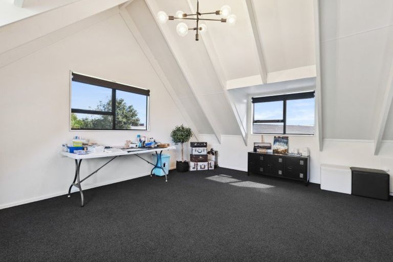 Photo of property in 9 Erin Street, Hawera, 4610