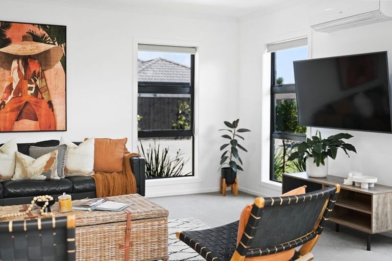 Photo of property in 1 Hebe Crescent, Papamoa Beach, Papamoa, 3118