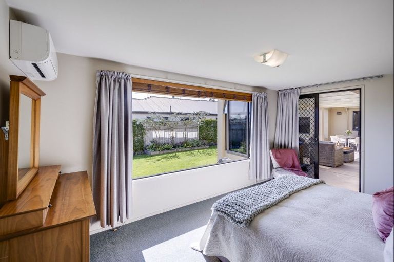 Photo of property in 1 Palmbrook Avenue, Havelock North, 4130