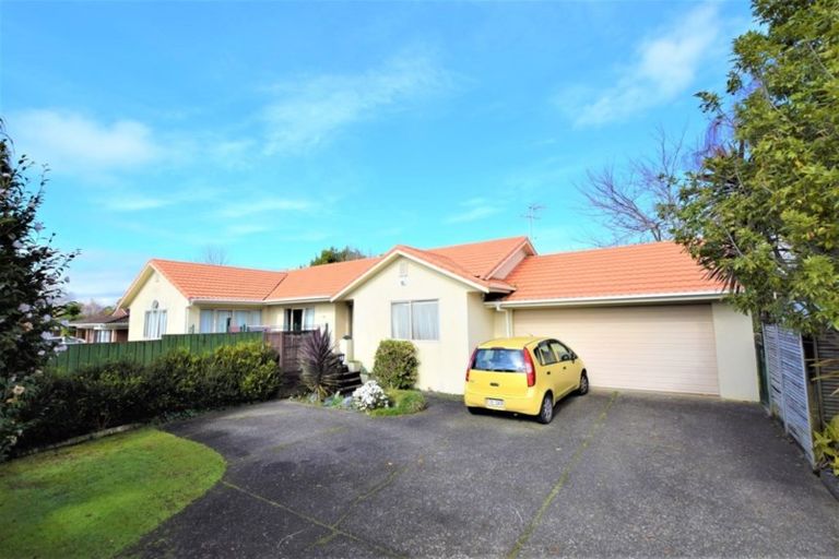Photo of property in 28 Maurice Borich Place, Henderson, Auckland, 0610