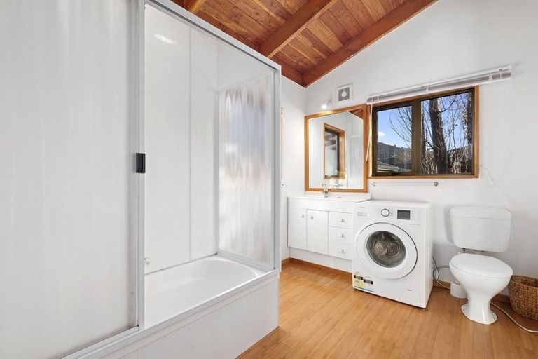 Photo of property in 50 Lagoon Avenue, Albert Town, Wanaka, 9305