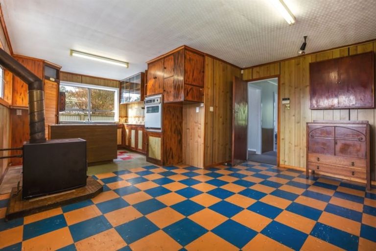 Photo of property in 25 Paekakariki Hill Road, Pauatahanui, Porirua, 5381