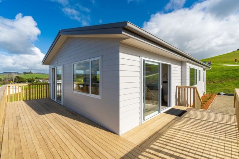 Photo of property in 1 Fantail Way, Whiritoa, Whangamata, 3691